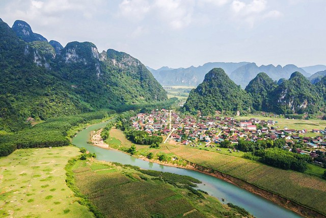 Có gì ở ngôi làng Việt Nam gần kỳ quan nổi tiếng, vừa được vinh danh là "Làng du lịch tốt nhất thế giới"?